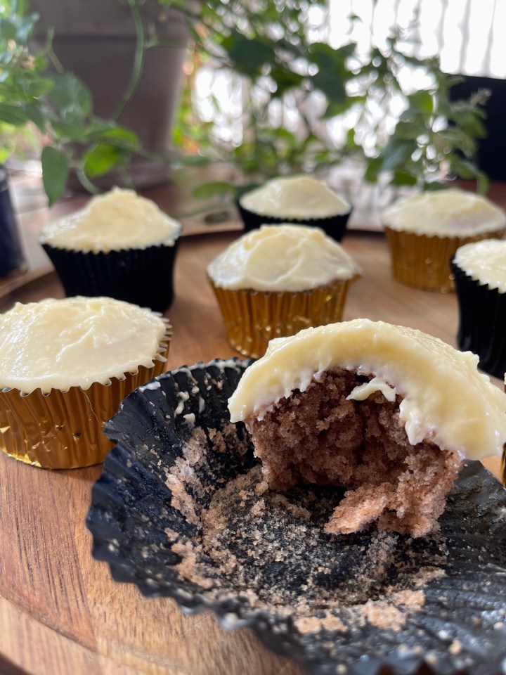 Pumpkin Spice Cupcakes — med glasur af smørcreme og&nbsp;friskost